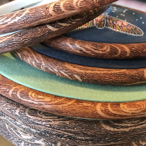 Crythebird(levacy)-Embroidery-rubberhoops